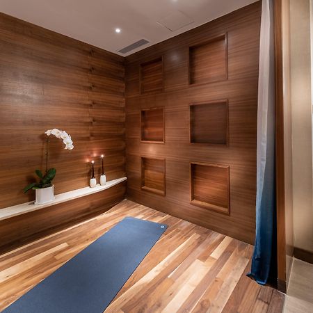 فندق هارد روك ديسارو كوست دِسارو المظهر الخارجي الصورة The meditation room at the Four Seasons Hotel, London